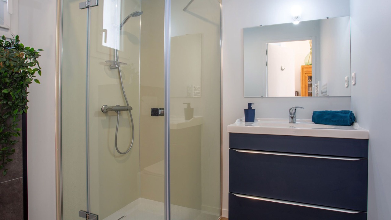 Photo of Bathroom in Pornic