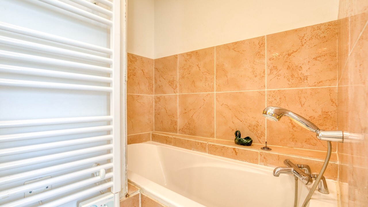 Photo of Bathroom in Aigues-Mortes