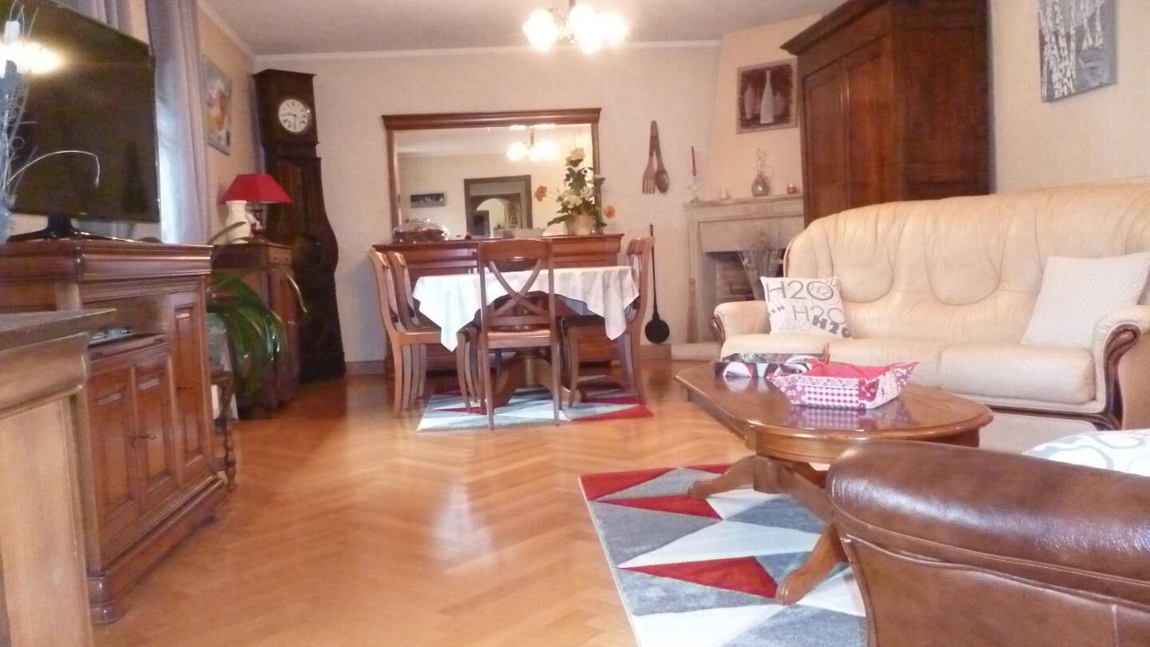 Photo of Livingroom in Romaneche-Thorins