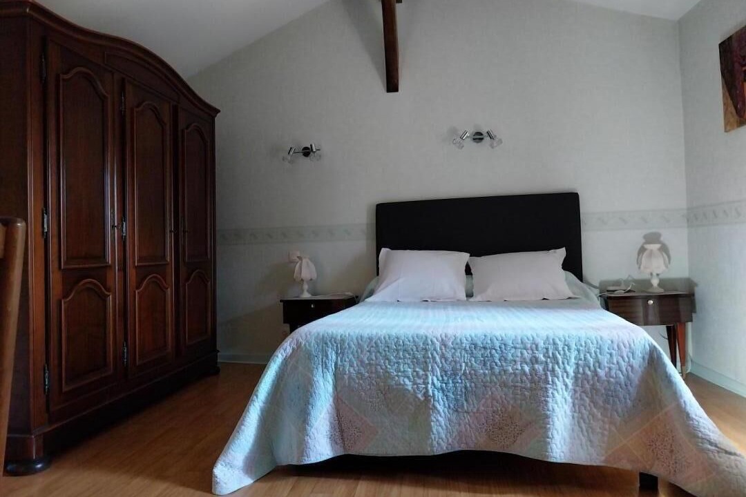 Photo of Bedroom in Romaneche-Thorins