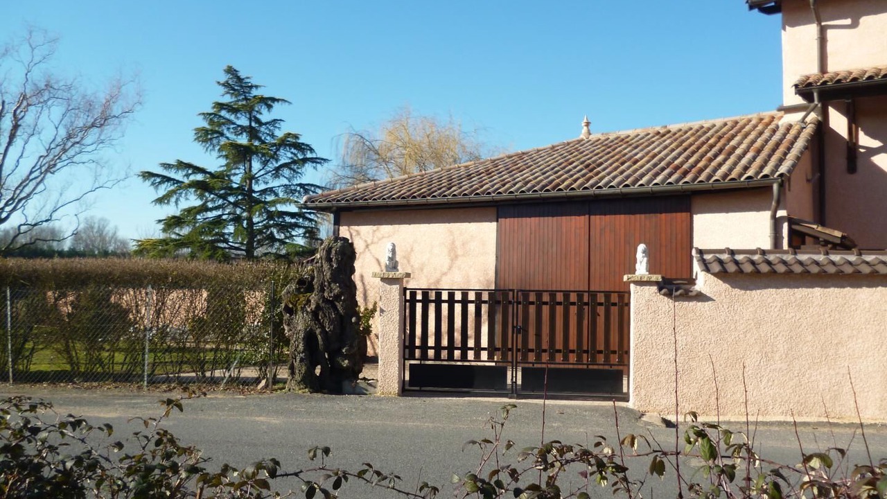 Photo of Outdoor in Romaneche-Thorins