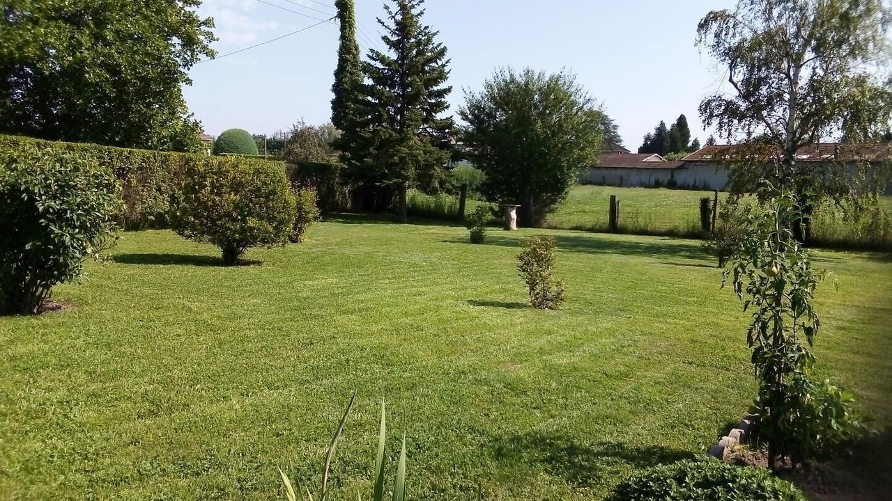 Photo of Outdoor in Romaneche-Thorins