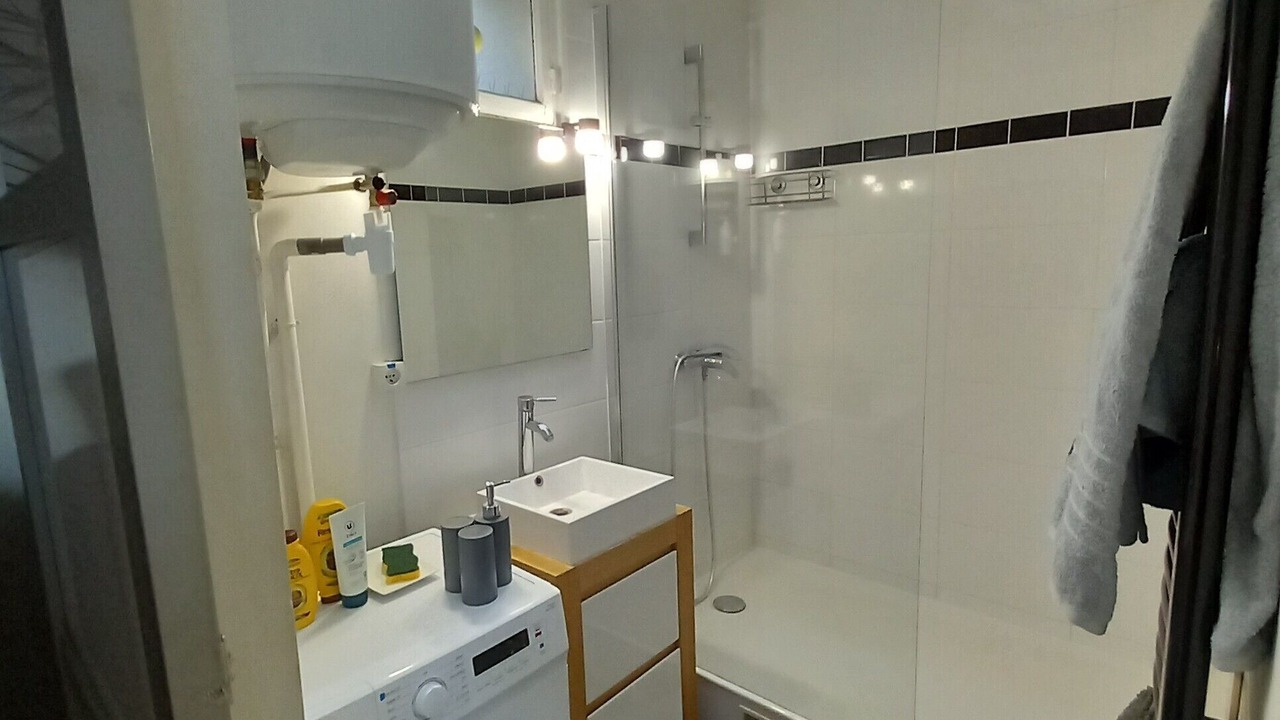 Photo of Bathroom in Batignolles