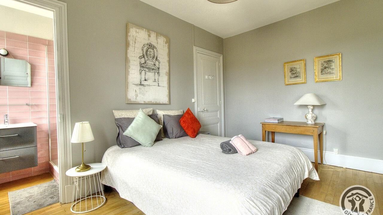 Photo of Bedroom in Julienas