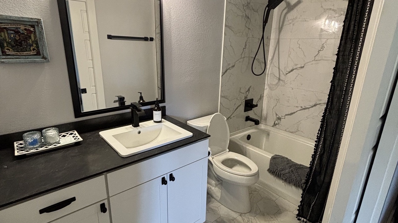 Photo of Bathroom in Llano