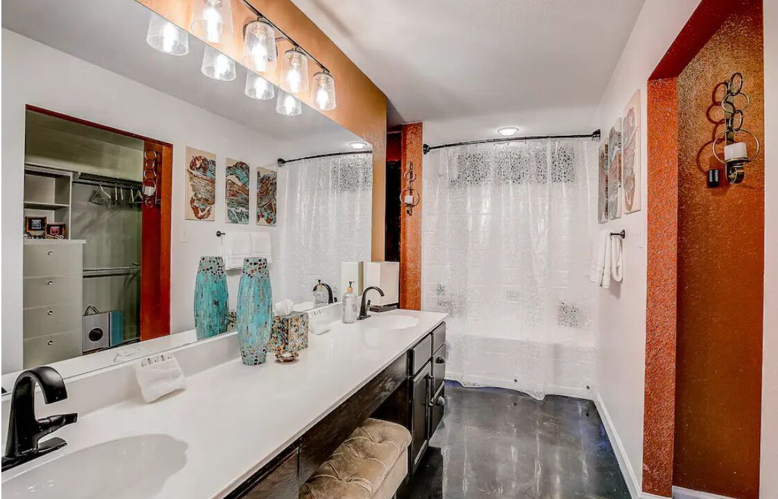 Photo of Bathroom in Cedar Park