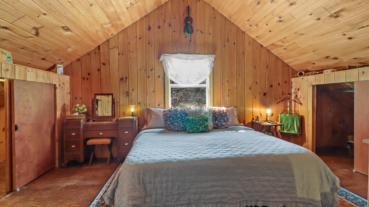 Photo of Bedroom in Denison