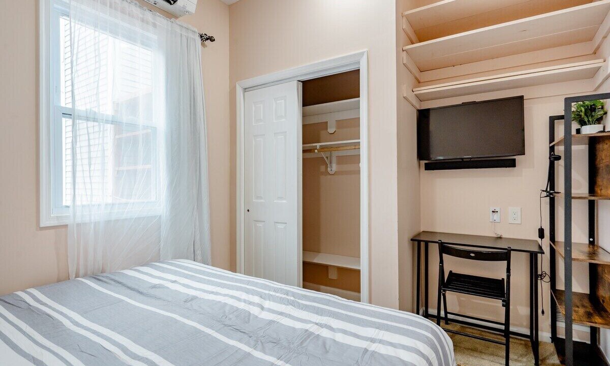 Photo of Bedroom in Calverton