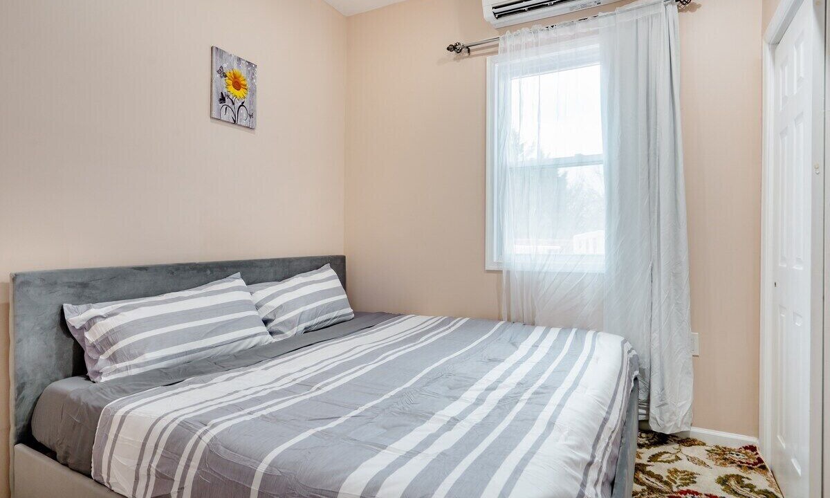 Photo of Bedroom in Calverton