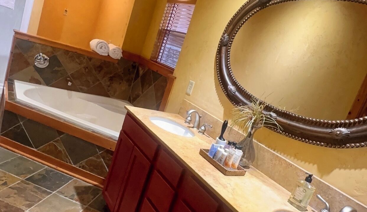 Photo of Bathroom in Camdenton