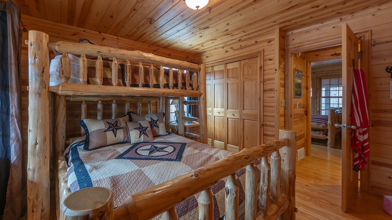 Photo of Bedroom in Saugatuck
