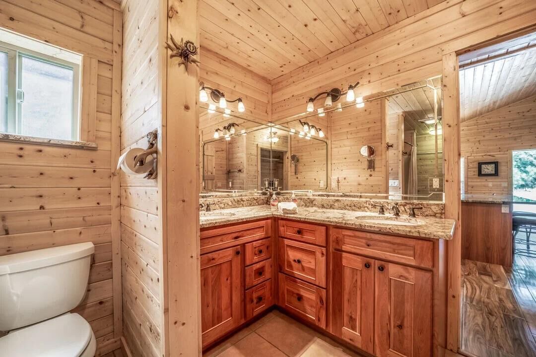 Photo of Bathroom in Alto