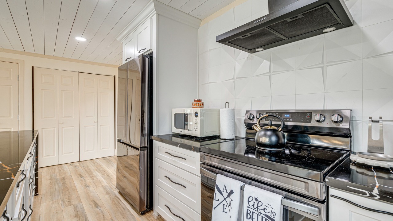 Photo of Kitchen in Waterford On Lake Travis
