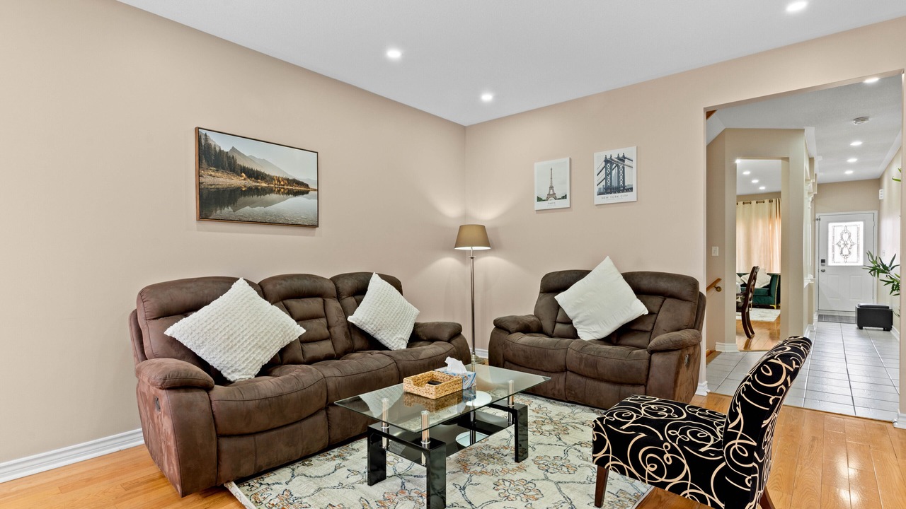 Photo of Livingroom in Mount Pleasant