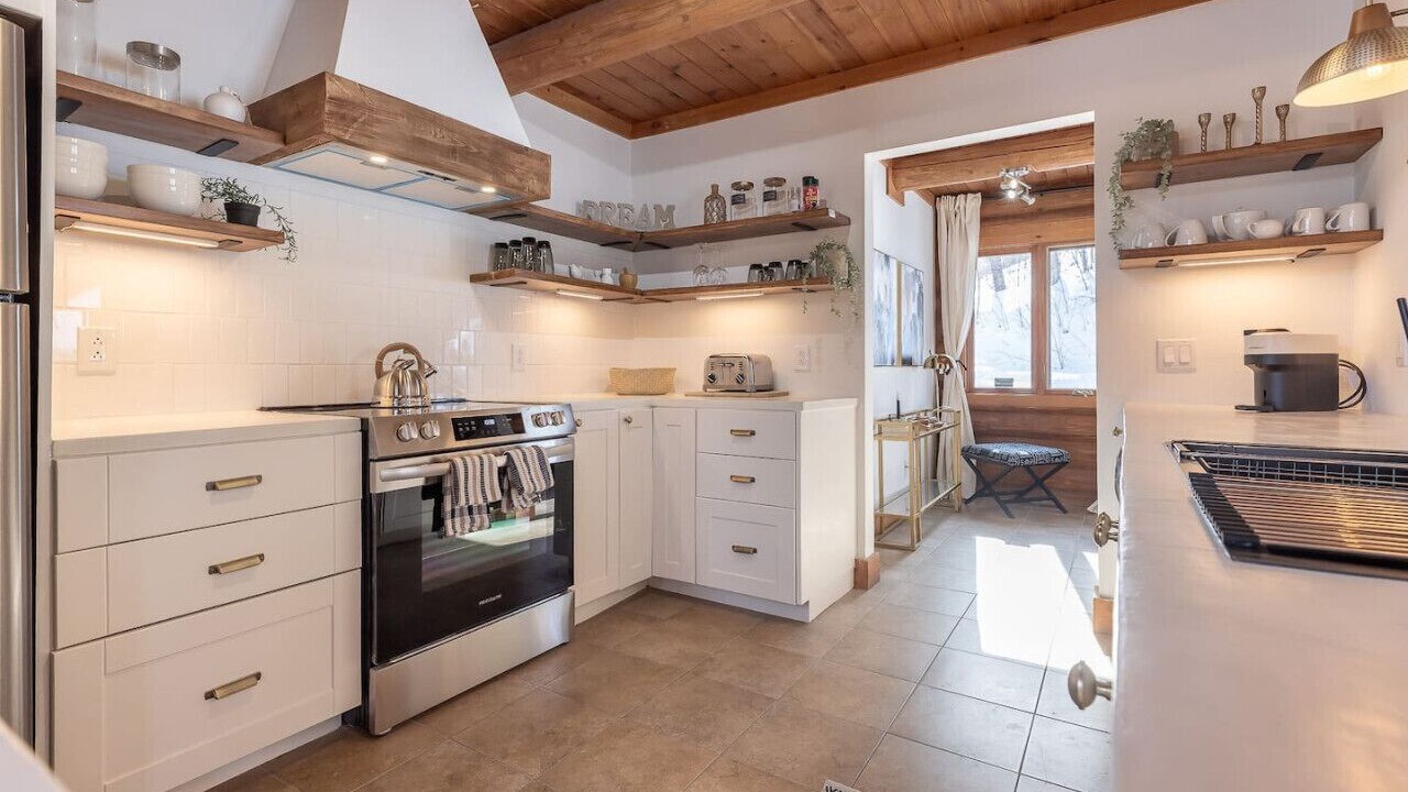 Photo of Kitchen in Saint-Faustin-Lac-Carre