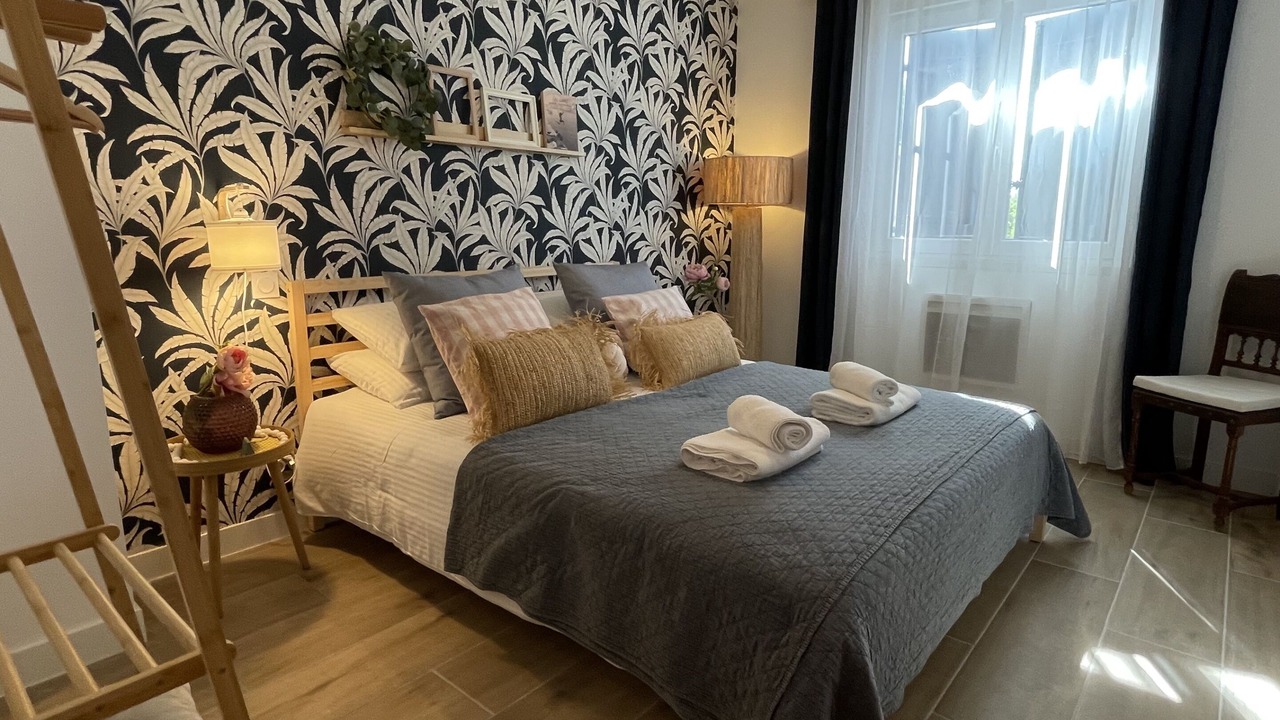Photo of Bedroom in Entraigues-sur-la-Sorgue