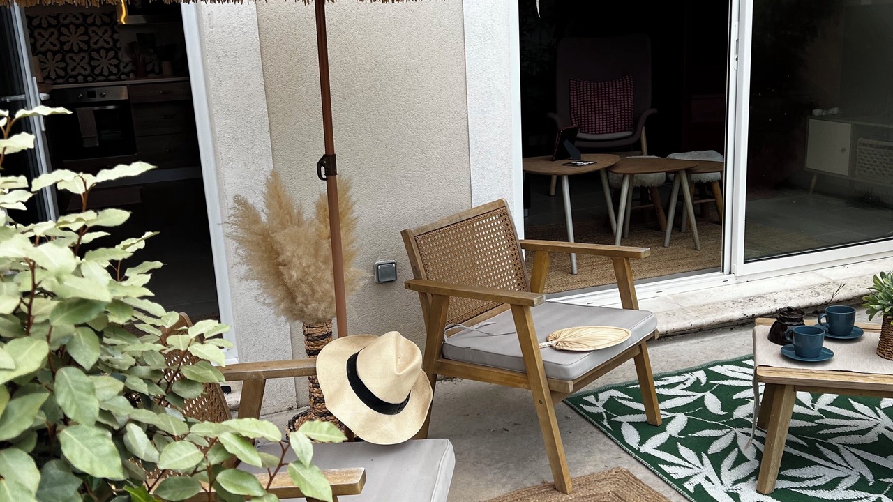 Photo of Patio Balcony in Entraigues-sur-la-Sorgue