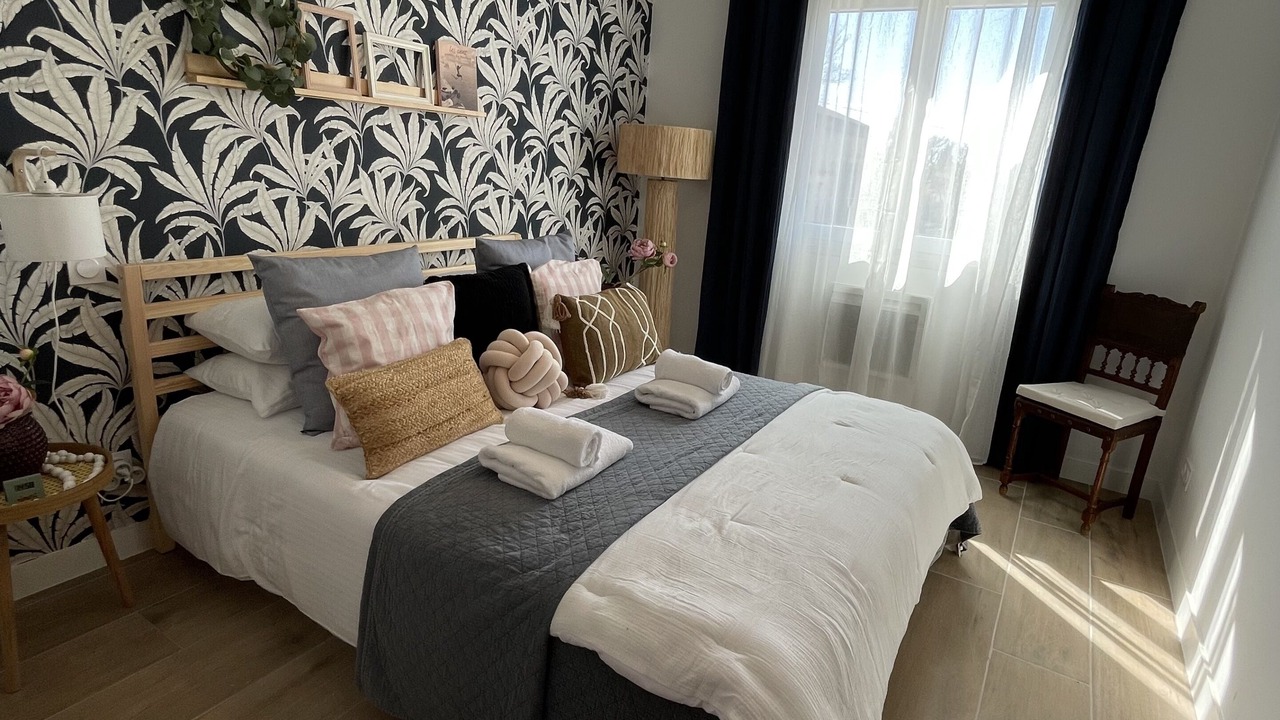 Photo of Bedroom in Entraigues-sur-la-Sorgue