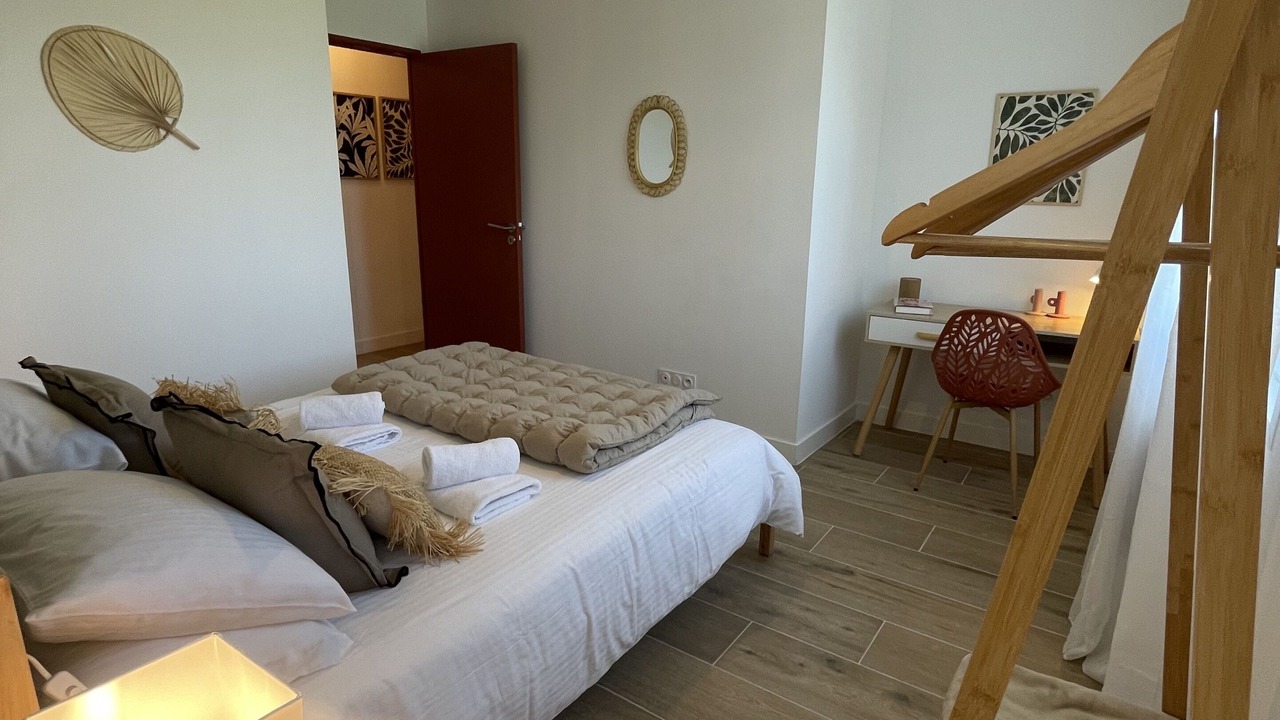Photo of Bedroom in Entraigues-sur-la-Sorgue