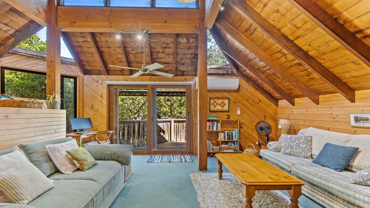 Photo of Livingroom in Hawks Nest