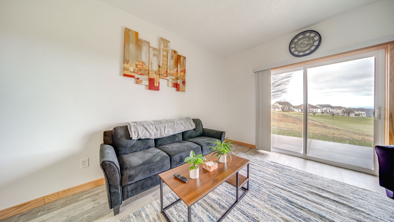 Photo of Livingroom in Erie