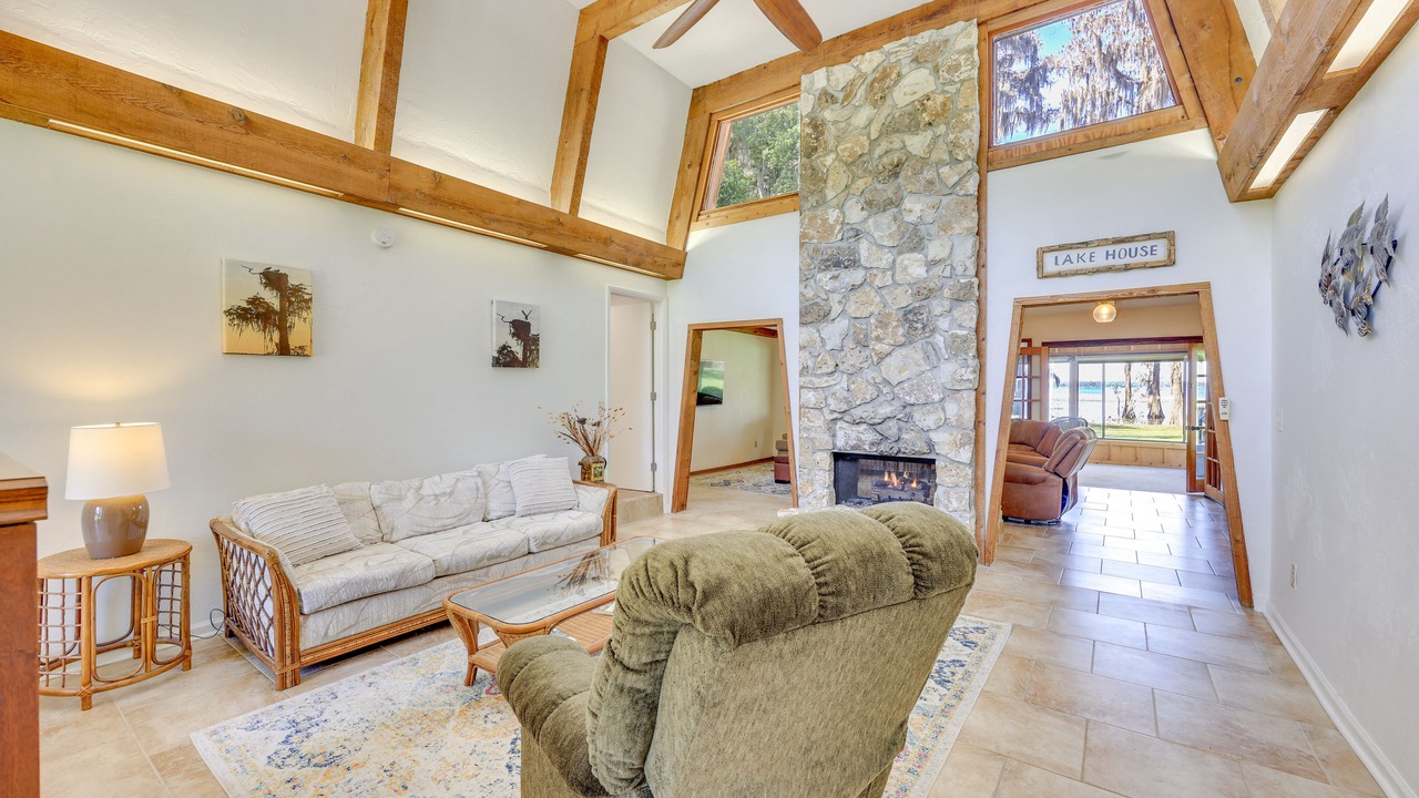 Photo of Livingroom in Melrose