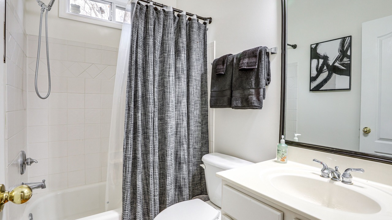 Photo of Bathroom in Lithonia