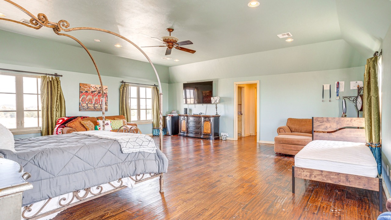 Photo of Bedroom in Edmond
