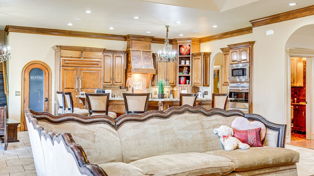 Photo of Livingroom in Edmond