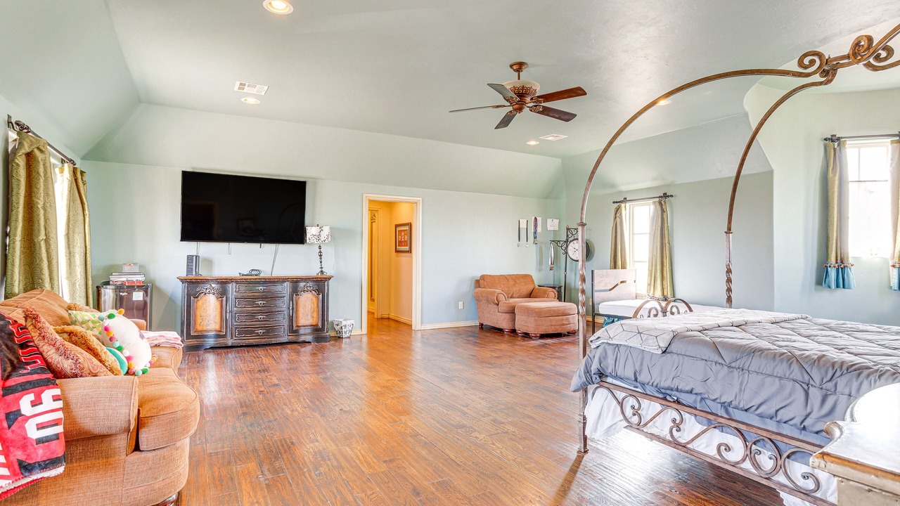 Photo of Bedroom in Edmond