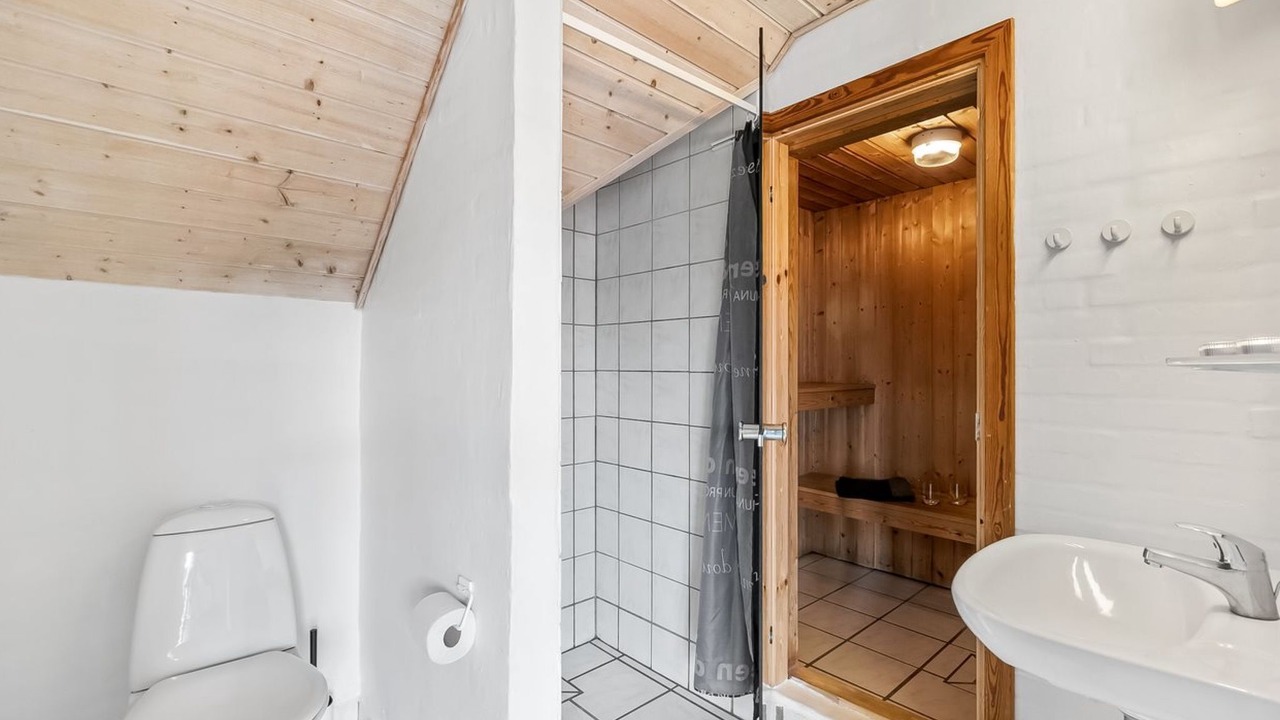 Photo of Bathroom in Haurvig