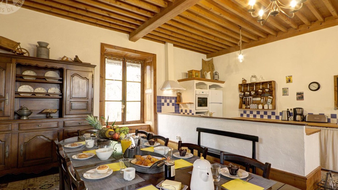 Photo of Others in Sauvain