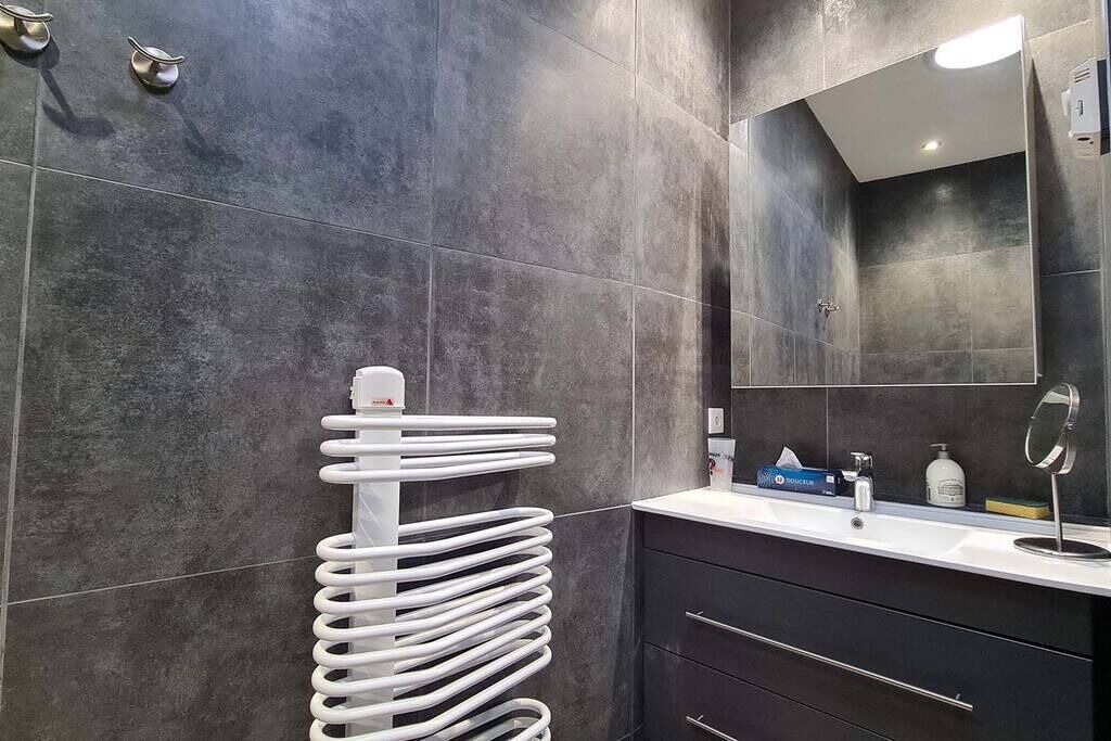 Photo of Bathroom in Chateauneuf-du-Pape