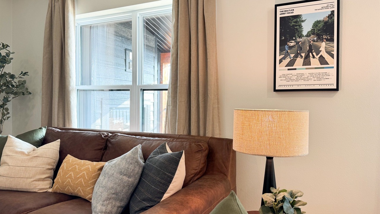 Photo of Livingroom in Hollister