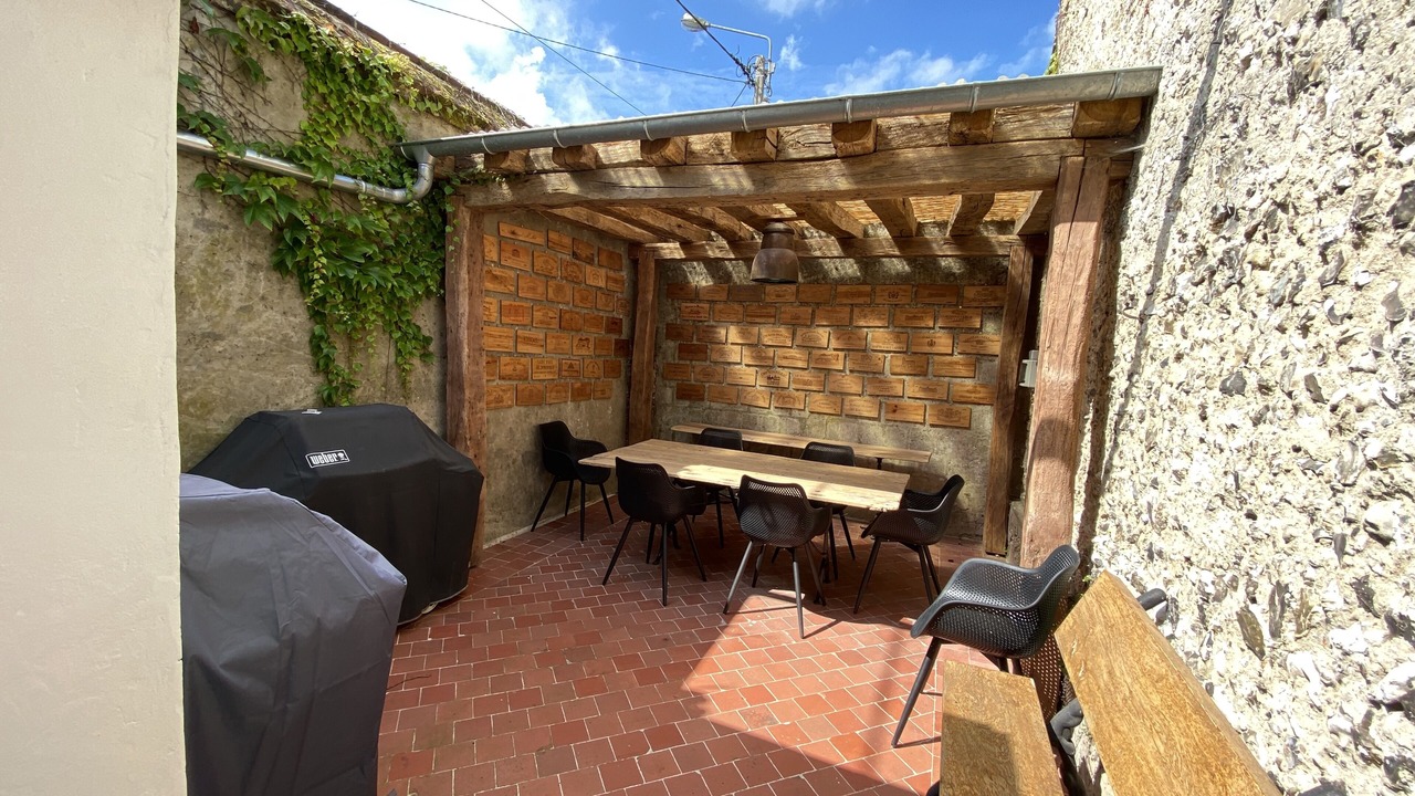 Photo of Outdoor in Verton