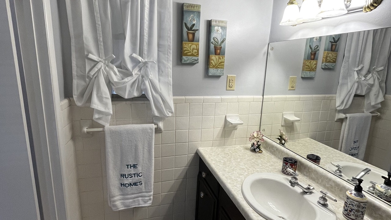 Photo of Bathroom in Bonanza
