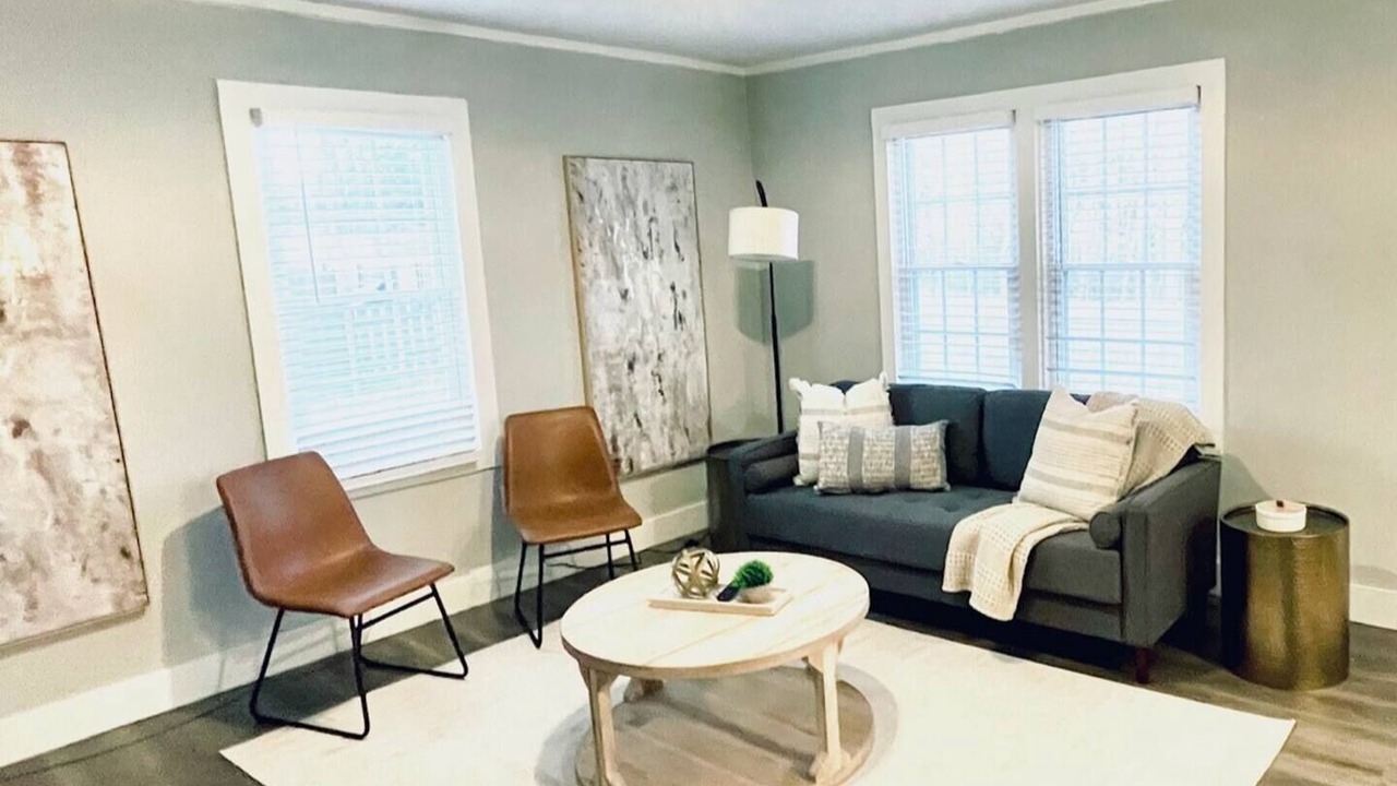 Photo of Livingroom in Canton