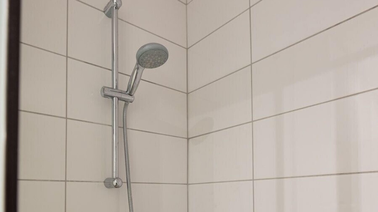 Photo of Bathroom in Quartier de la Folie-Mericourt
