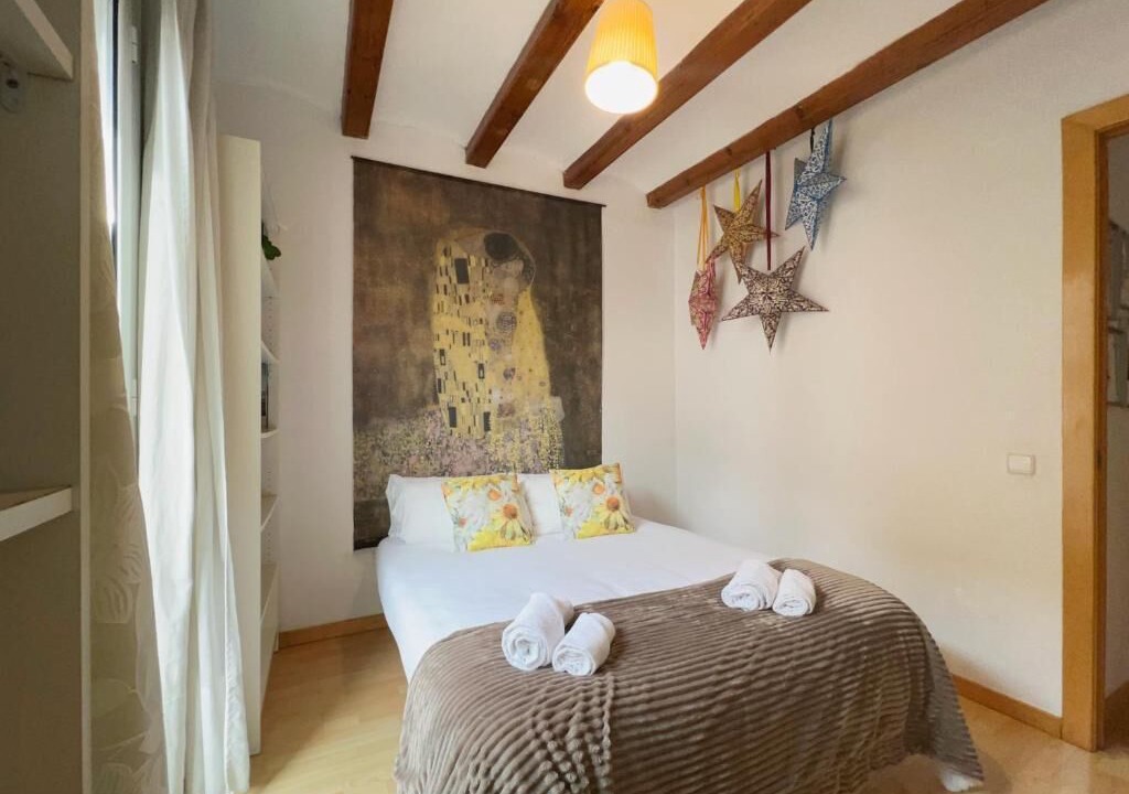Photo of Bedroom in Sants