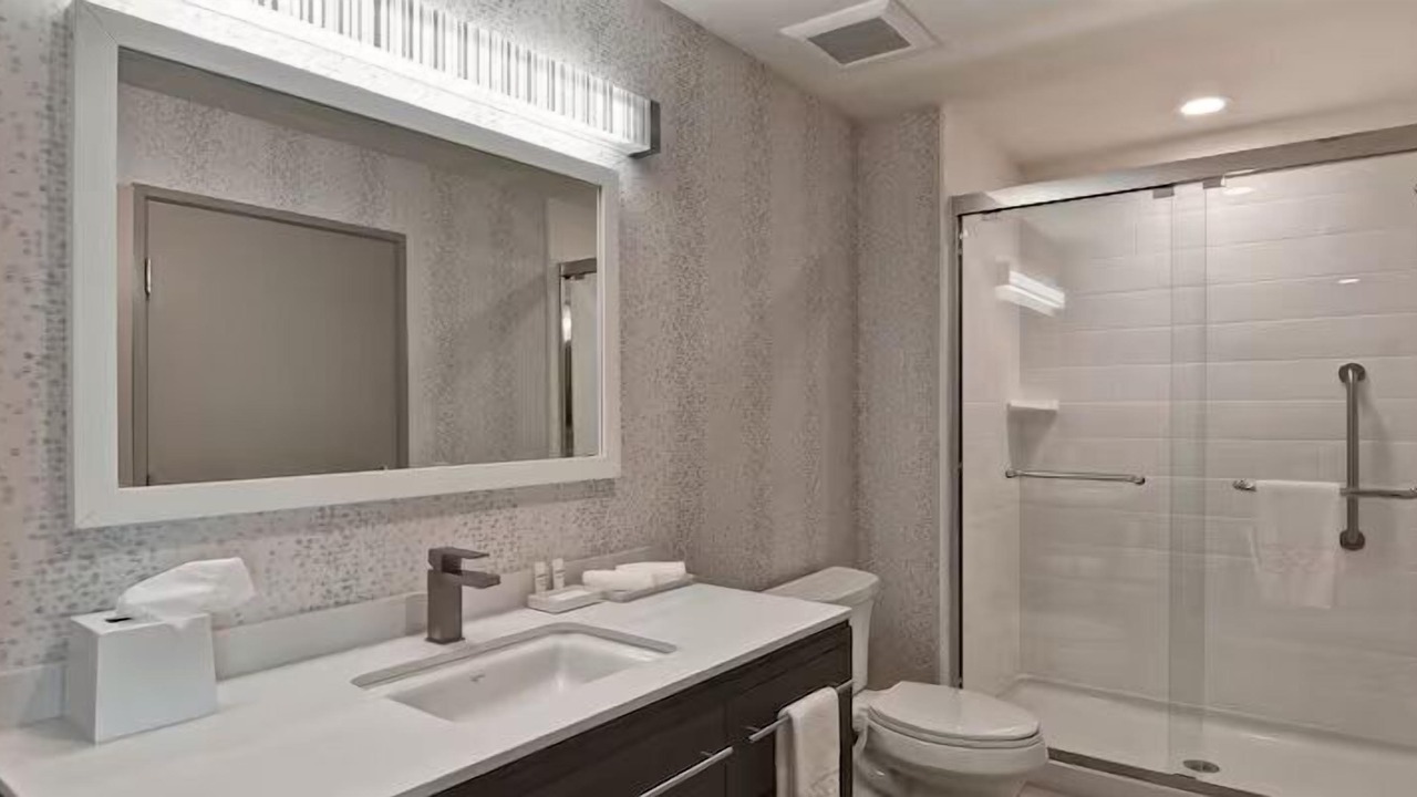 Photo of Bathroom in Lake Hamilton