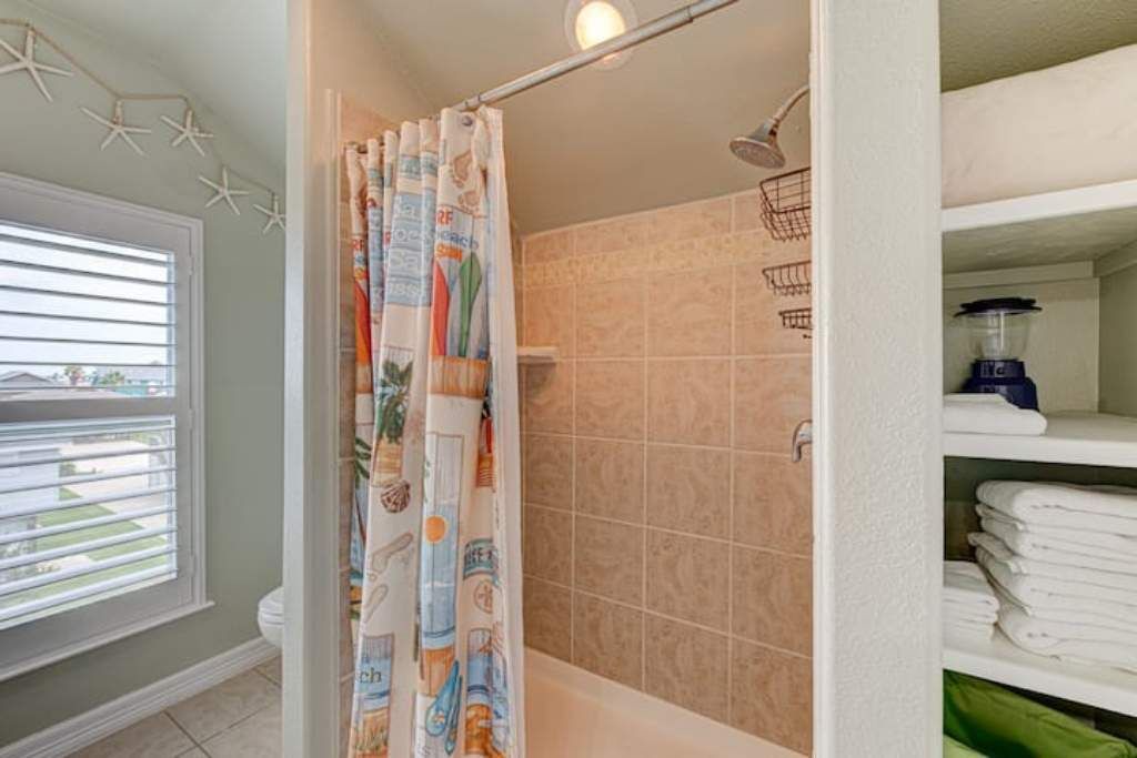 Photo of Bathroom in Leeward Sands