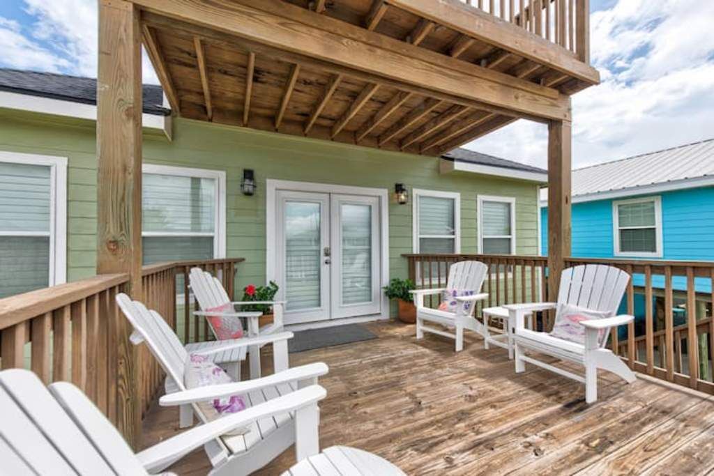 Photo of Patio Balcony in Leeward Sands