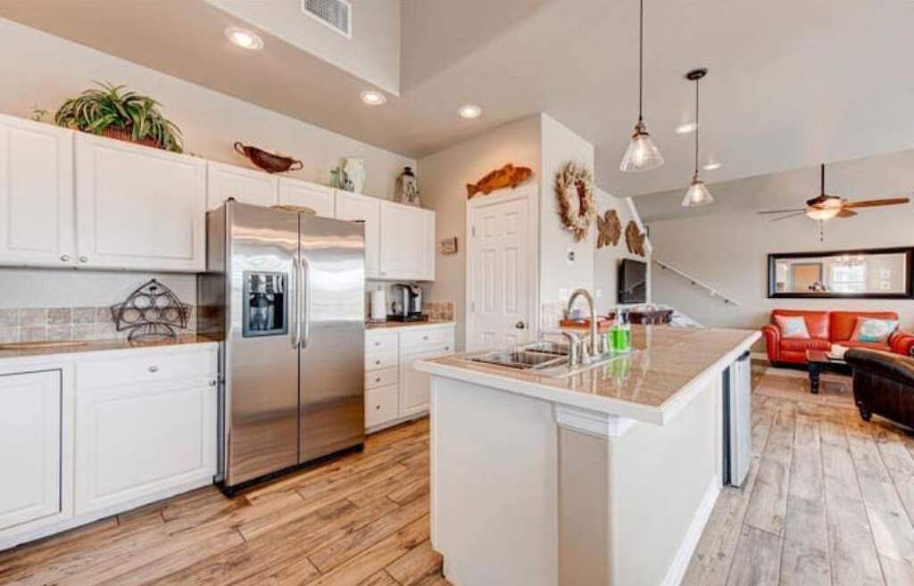 Photo of Kitchen in Leeward Sands