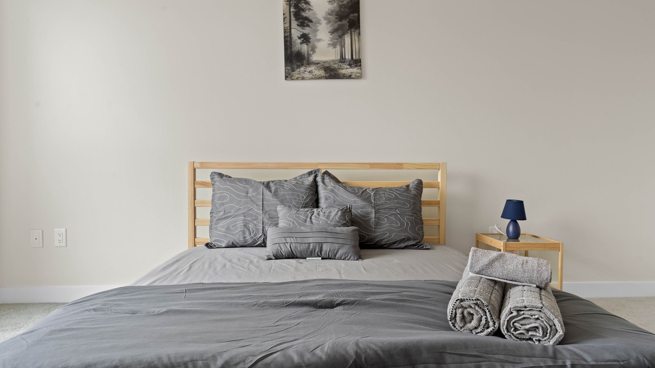 Photo of Bedroom in Stoney Creek