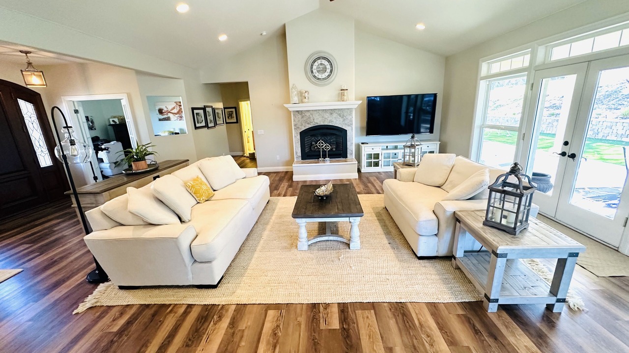 Photo of Livingroom in Sutter Creek