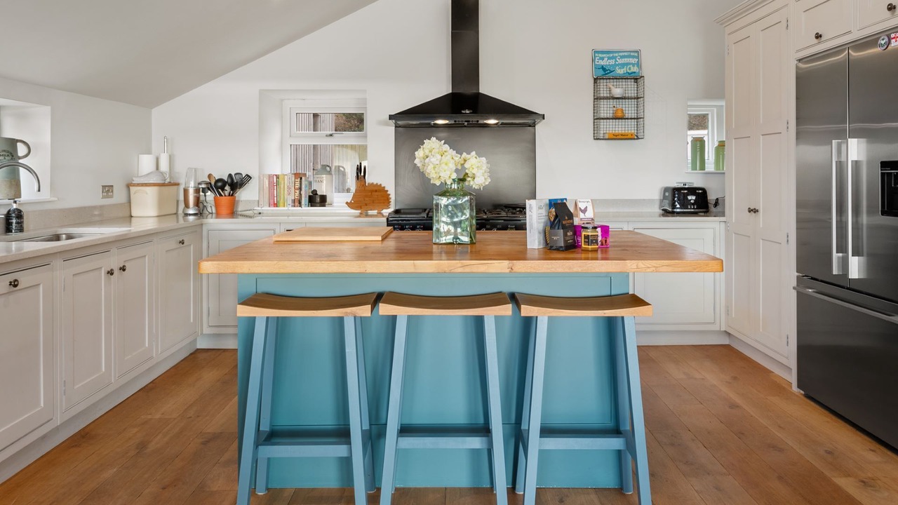 Photo of Others in Crynant