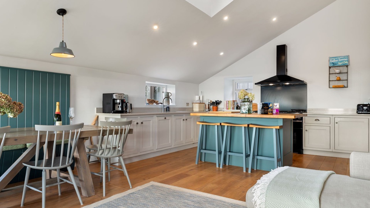 Photo of Others in Crynant