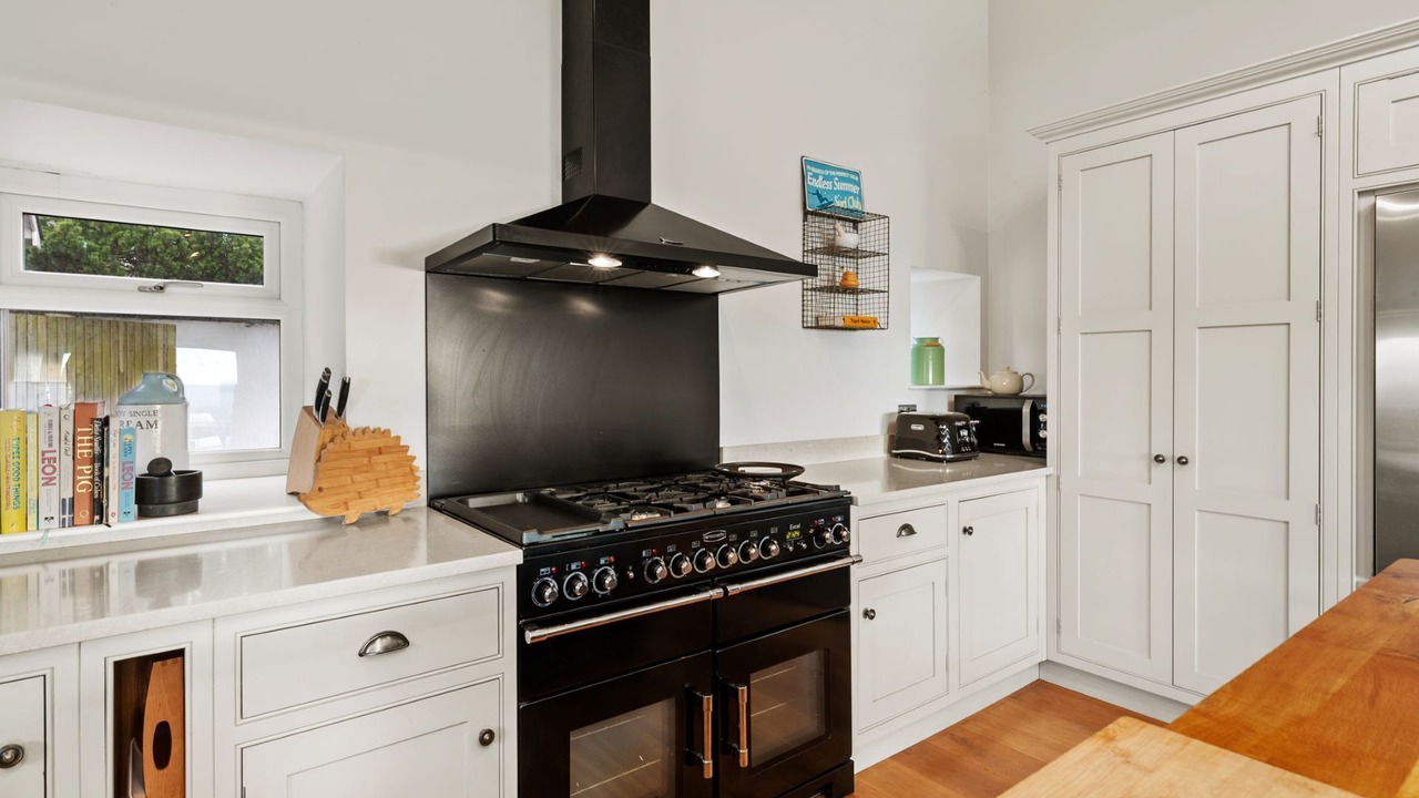 Photo of Others in Crynant