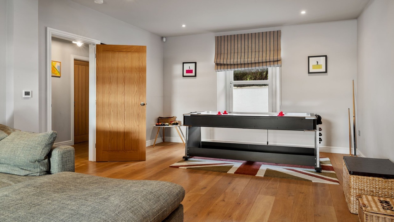 Photo of Bedroom in Crynant