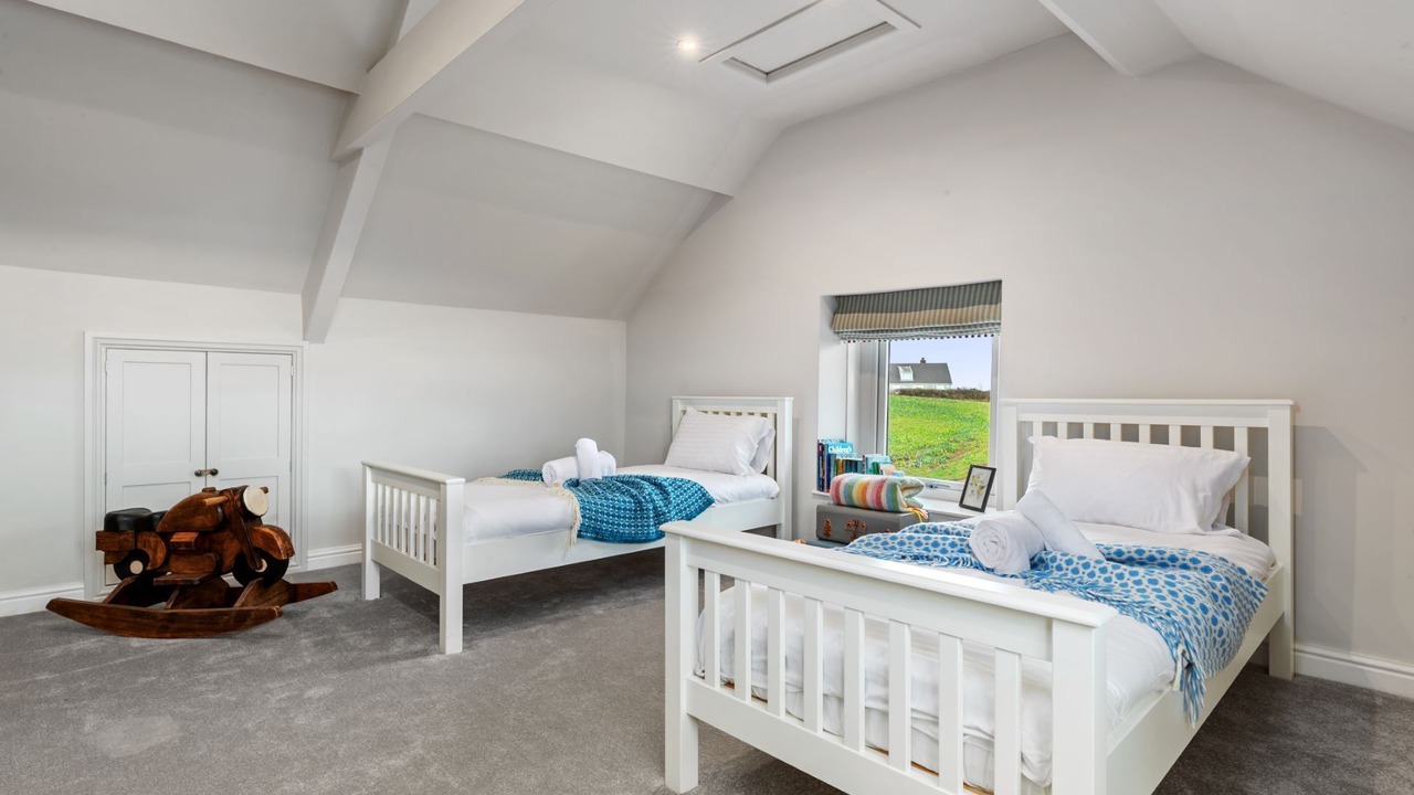 Photo of Others in Crynant